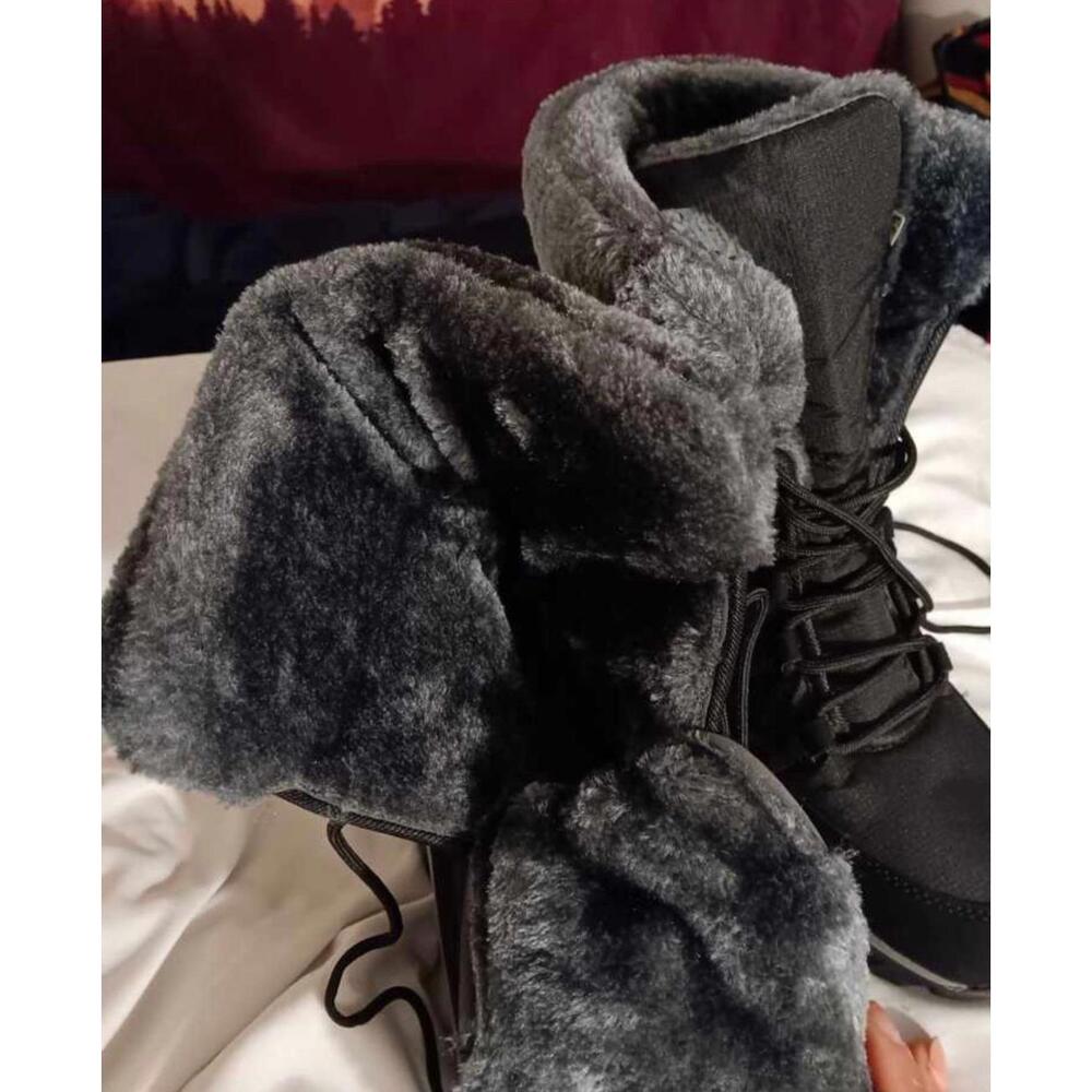 Snow boots - Picture 3 of 3